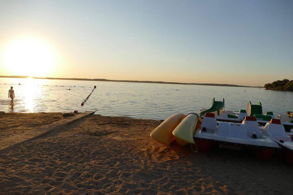 Cottage "Les Galets" Face Au Lac De La Foret D'Orient - Les Cottages Du Belvedere Мениль-Сен-Пер Экстерьер фото